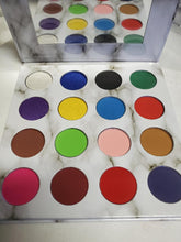 Load image into Gallery viewer, Living Colors Eyeshadow Palette
