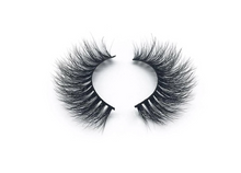 Load image into Gallery viewer, My Queen Faux Mink Lashes (3D)